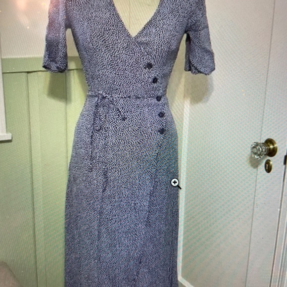 GAP Dresses & Skirts - PRICE DROP! GAP  Side Tie V-Neck  Midi Dress -  Navy Blue w/ White Polka Dots